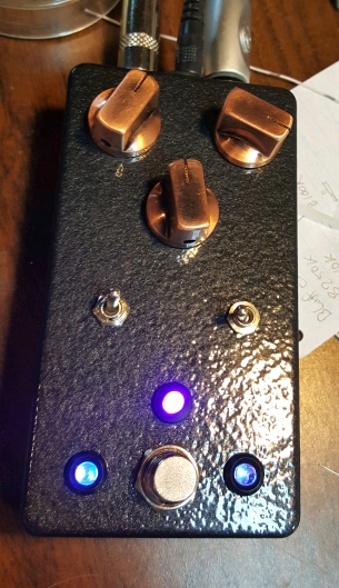 184242_crop_305x529.jpeg